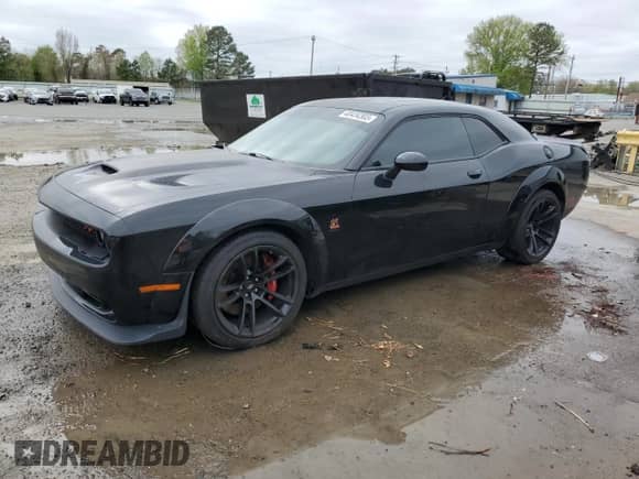 ✅ 2020 Dodge Challenger R/T Scat Pack • VIN: 2C3CDZFJ8LH198546 • Lot: 40434303. Wystawiony na Copart z przebiegiem 20 607 mil. Bezpłatny archiwum sprzedaży aukcyjnych z USA i szczegółowy raport historii pojazdu na DreamBid. Zdjęcie 1.