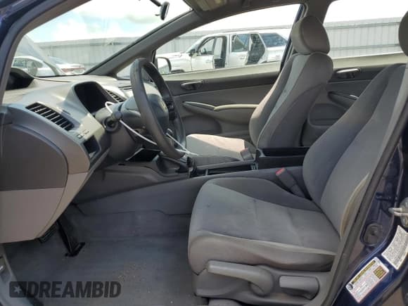 ✅ 2006 Honda Civic DX • VIN: 1HGFA162X6L025566 • Лот: 57087615. Опубликован ранее на Copart с пробегом 211 206 миль. Бесплатный доступ к архиву аукционных продаж из США и подробный отчёт об истории автомобиля на DreamBid. Изображение 7.