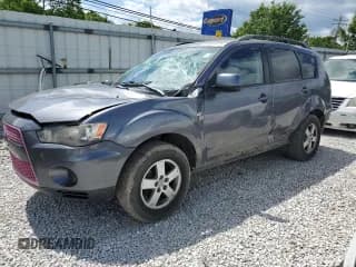 ✅ 2010 Mitsubishi Outlander ES • VIN: JA4AS2AW9AZ006531 • Lot: 58355975. Wystawiony na Copart z przebiegiem 176 557 mil. Bezpłatny archiwum sprzedaży aukcyjnych z USA i szczegółowy raport historii pojazdu na DreamBid. Zdjęcie 1.
