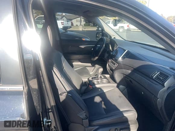 ✅ 2018 Honda Pilot EX-L • VIN: 5FNYF6H53JB007855 • Лот: 91276035. Опубликован ранее на Copart с пробегом 106 331 миль. Бесплатный доступ к архиву аукционных продаж из США и подробный отчёт об истории автомобиля на DreamBid. Изображение 5.