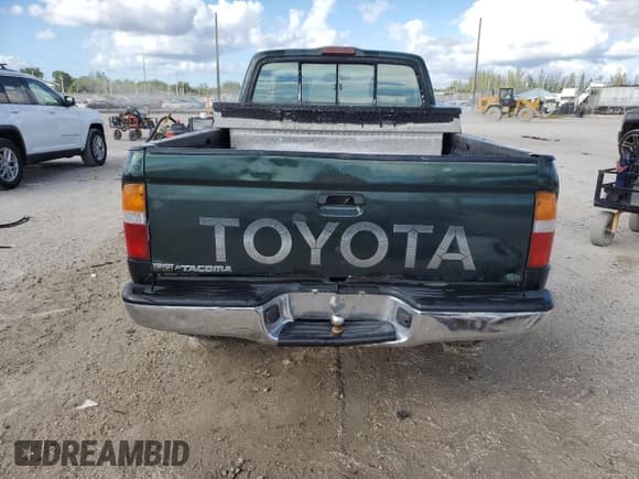 ✅ 1999 Toyota Tacoma PreRunner • VIN: 4TANM92N0XZ458484 • Lot: 86821585. Listed on Copart with Not provided. Free auction sales archive from the USA and detailed vehicle history report at DreamBid. Image 6.