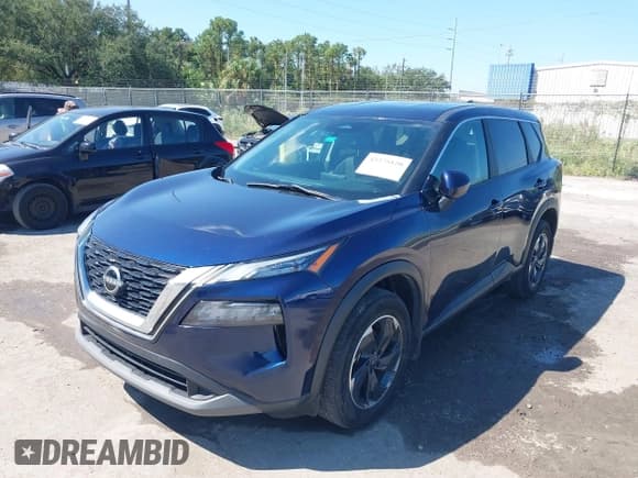 ✅ 2024 Nissan Rogue SV • VIN: 5N1BT3BB3RC719458 • Lot: 43275120. Wystawiony na IAAI z przebiegiem 22 715 mil. Bezpłatny archiwum sprzedaży aukcyjnych z USA i szczegółowy raport historii pojazdu na DreamBid. Zdjęcie 2.