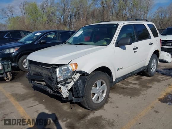 ✅ 2011 Ford Escape Hybrid • VIN: 1FMCU4K37BKC68370 • Lot: 41895193. Wystawiony na IAAI z przebiegiem 220 321 mil. Bezpłatny archiwum sprzedaży aukcyjnych z USA i szczegółowy raport historii pojazdu na DreamBid. Zdjęcie 18.