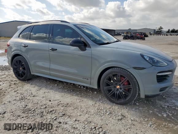 ✅ 2014 Porsche Cayenne GTS • VIN: WP1AD2A2XELA77287 • Lot: 69069815. Listed on Copart with 125,138 mi. Free auction sales archive from the USA and detailed vehicle history report at DreamBid. Image 4.