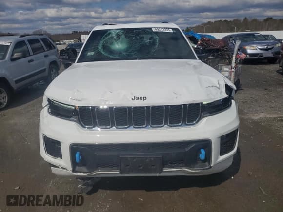 ✅ 2022 Jeep Grand Cherokee Overland • VIN: 1C4RJYD67N8716033 • Lot: 49212335. Listed on Copart with 68,977 mi. Free auction sales archive from the USA and detailed vehicle history report at DreamBid. Image 5.