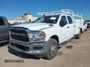 ✅ 2024 Ram 2500 Tradesman • VIN: 3C6UR4HJ5RG230712 • Lot: 43796460. Wystawiony na IAAI z przebiegiem 20 270 mil. Bezpłatny archiwum sprzedaży aukcyjnych z USA i szczegółowy raport historii pojazdu na DreamBid. Zdjęcie 17.