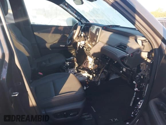 ✅ 2024 Lexus TX 350 • VIN: 5TDAAAA6XRS006781 • Lot: 43590858. Listed on IAAI with 24,635 mi. Free auction sales archive from the USA and detailed vehicle history report at DreamBid. Image 5.