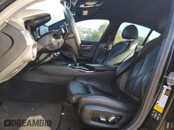 ✅ 2020 BMW 5 Series 530i xDrive • VIN: WBAJR7C07LWW65409 • Lot: 84453355. Listed on Copart with 112,130 mi. Free auction sales archive from the USA and detailed vehicle history report at DreamBid. Image 7.