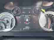 2023 Ram 1500 SLT z VIN 1C6RR7TT1PS565228, wystawiony jako IAAI lot #42532040 z przebiegiem 60 726 mil mil oraz . Historia ofert i sprzedaży dostępna na DreamBid. Obrazek 7.