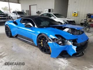 ✅ 2022 Maserati MC20 • VIN: ZAM24BXA2N0383787 • Lot: 45825114. Wystawiony na Copart z przebiegiem 9 395 mil. Bezpłatny archiwum sprzedaży aukcyjnych z USA i szczegółowy raport historii pojazdu na DreamBid. Zdjęcie 4.