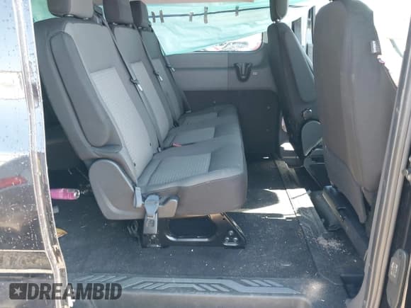 ✅ 2024 Ford Transit Passenger XL • VIN: 1FBAX2Y80RKA16100 • Lot: 41862070. Wystawiony na IAAI z przebiegiem 23 763 mil. Bezpłatny archiwum sprzedaży aukcyjnych z USA i szczegółowy raport historii pojazdu na DreamBid. Zdjęcie 8.