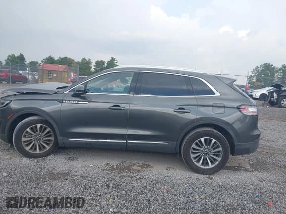 ✅ 2020 Lincoln Nautilus Standard • VIN: 2LMPJ8J95LBL02295 • Lot: 40226864. Listed on IAAI with 24,152 mi. Free auction sales archive from the USA and detailed vehicle history report at DreamBid. Image 14.