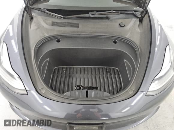 ✅ 2023 Tesla Model 3 • VIN: 5YJ3E1EA3PF459640 • Лот: 61107195. Опубликован ранее на Copart с пробегом 141 027 миль. Бесплатный доступ к архиву аукционных продаж из США и подробный отчёт об истории автомобиля на DreamBid. Изображение 11.