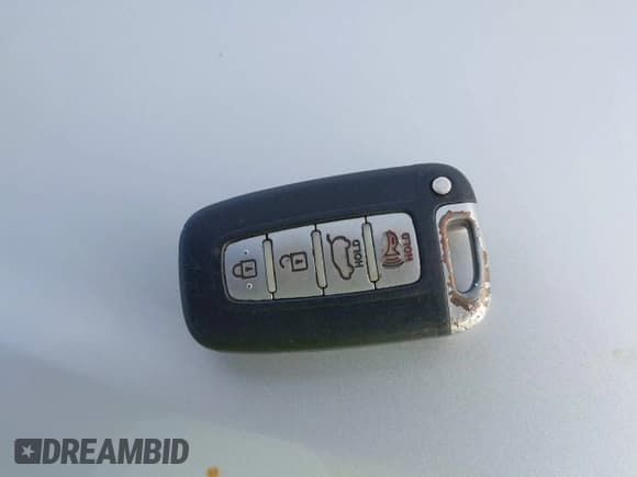 ✅ 2012 Hyundai Veloster w/Gray Int • VIN: KMHTC6AD7CU033319 • Lot: 43815911. Listed on IAAI with Not provided. Free auction sales archive from the USA and detailed vehicle history report at DreamBid. Image 11.