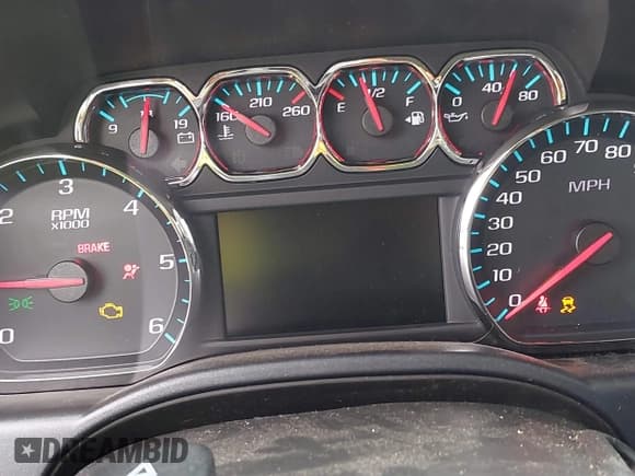 ✅ 2018 Chevrolet Silverado 1500 LT • VIN: 3GCPCREC4JG530918 • Лот: 43580005. Опубликован ранее на IAAI с пробегом Не указан. Бесплатный доступ к архиву аукционных продаж из США и подробный отчёт об истории автомобиля на DreamBid. Изображение 15.