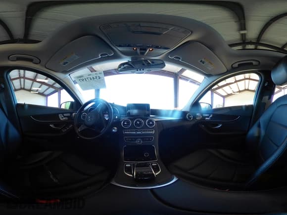 ✅ 2015 Mercedes-Benz C 300 • VIN: 55SWF4KBXFU081709 • Лот: 43447197. Опубликован ранее на IAAI с пробегом 77 869 миль. Бесплатный доступ к архиву аукционных продаж из США и подробный отчёт об истории автомобиля на DreamBid. Изображение 18.