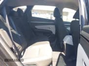 ✅ 2022 Hyundai Tucson SE • VIN: 5NMJA3AE2NH006760 • Lot: 43260173. Wystawiony na IAAI z przebiegiem 75 591 mil. Bezpłatny archiwum sprzedaży aukcyjnych z USA i szczegółowy raport historii pojazdu na DreamBid. Zdjęcie 8.