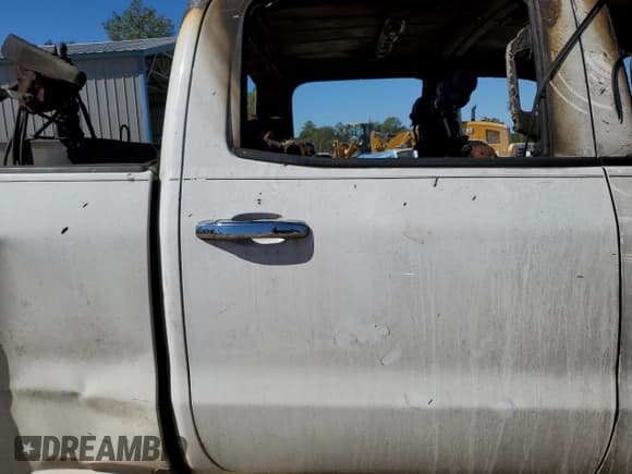 ✅ 2018 GMC Sierra 2500HD • VIN: 1GT12REY6JF155796 • Лот: 86639795. Опубликован ранее на Copart с пробегом Не указан. Бесплатный доступ к архиву аукционных продаж из США и подробный отчёт об истории автомобиля на DreamBid. Изображение 10.