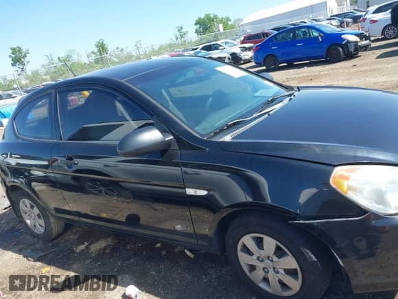 2009 Hyundai Accent GS с VIN KMHCM36CX9U135525, выставлен на аукционе IAAI как лот 42231137 с пробегом 142 118 миль миль и . История ставок и продаж доступна на DreamBid. Изображение 13.