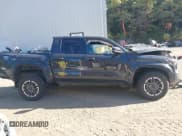 ✅ 2024 Toyota Tacoma TRD Sport • VIN: 3TYLB5JN0RT046974 • Лот: 43358735. Опубликован ранее на IAAI с пробегом 24 122 миль. Бесплатный доступ к архиву аукционных продаж из США и подробный отчёт об истории автомобиля на DreamBid. Изображение 12.
