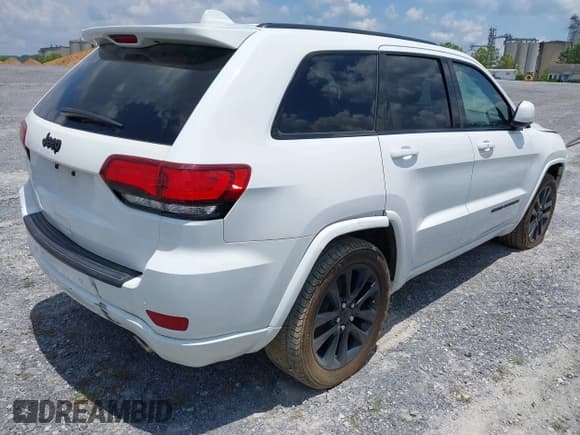 ✅ 2019 Jeep Grand Cherokee Laredo E • VIN: 1C4RJEAG9KC710772 • Лот: 41967198. Опубликован ранее на IAAI с пробегом 93 965 миль. Бесплатный доступ к архиву аукционных продаж из США и подробный отчёт об истории автомобиля на DreamBid. Изображение 4.