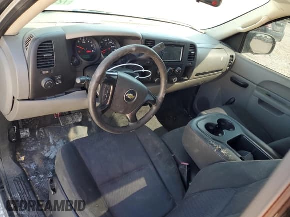 ✅ 2013 Chevrolet Silverado 1500 Work Truck • VIN: 1GCNCPEX4DZ238740 • Lot: 72367434. Listed on Copart with 123,331 mi. Free auction sales archive from the USA and detailed vehicle history report at DreamBid. Image 8.