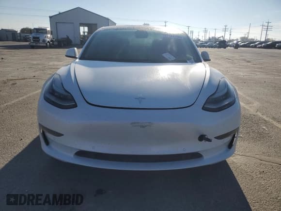 ✅ 2022 Tesla Model 3 Long Range • VIN: 5YJ3E1EB9NF298183 • Lot: 92124135. Wystawiony na Copart z przebiegiem 17 949 mil. Bezpłatny archiwum sprzedaży aukcyjnych z USA i szczegółowy raport historii pojazdu na DreamBid. Zdjęcie 5.