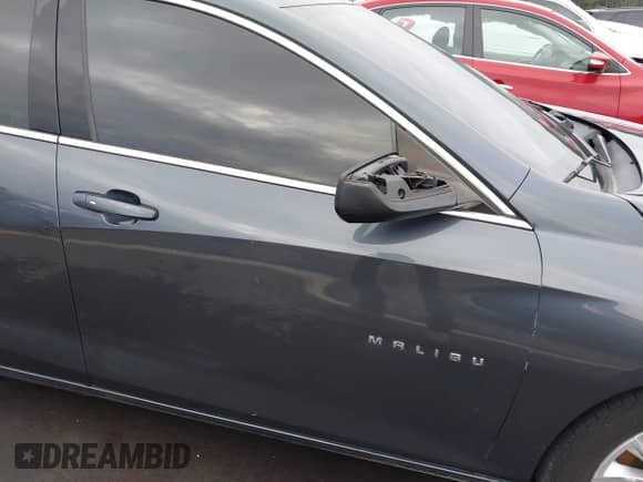 2020 Chevrolet Malibu LT with VIN 1G1ZD5ST7LF069326, listed as a IAAI auction lot 43330026 with 154,090 mi miles and . Bid and sale history available at DreamBid. Image 18.