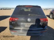 ✅ 2018 Volkswagen Tiguan SEL • VIN: 3VV3B7AX3JM013448 • Лот: 80817405. Опубликован ранее на Copart с пробегом 124 346 миль. Бесплатный доступ к архиву аукционных продаж из США и подробный отчёт об истории автомобиля на DreamBid. Изображение 6.