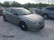 ✅ 2013 Ford Police Interceptor • VIN: 1FAHP2M8XDG126749 • Lot: 43332080. Wystawiony na IAAI z przebiegiem 131 600 mil. Bezpłatny archiwum sprzedaży aukcyjnych z USA i szczegółowy raport historii pojazdu na DreamBid. Zdjęcie 1.