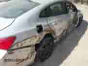 2016 Chevrolet Malibu LT z VIN 1G1ZE5ST5GF303756, wystawiony jako IAAI lot #43351963 z przebiegiem Nie podano mil oraz . Historia ofert i sprzedaży dostępna na DreamBid. Obrazek 19.