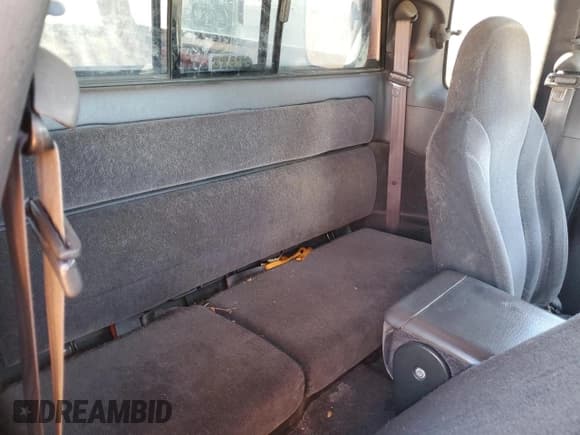 ✅ 2000 Dodge Dakota Sport • VIN: 1B7GG22NXYS641543 • Lot: 79862634. Wystawiony na Copart z przebiegiem 224 750 mil. Bezpłatny archiwum sprzedaży aukcyjnych z USA i szczegółowy raport historii pojazdu na DreamBid. Zdjęcie 10.