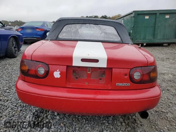✅ 1994 Mazda MX-5 Miata • VIN: JM1NA3531R0506330 • Lot: 80575654. Wystawiony na Copart z przebiegiem 125 240 mil. Bezpłatny archiwum sprzedaży aukcyjnych z USA i szczegółowy raport historii pojazdu na DreamBid. Zdjęcie 6.