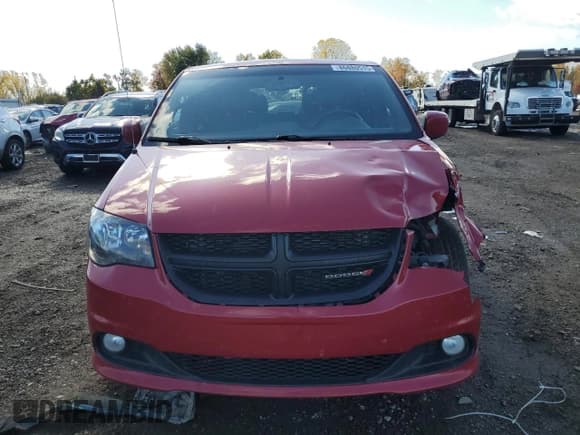 ✅ 2014 Dodge Grand Caravan SXT • VIN: 2C4RDGCG7ER274158 • Lot: 86880515. Wystawiony na Copart z przebiegiem 194 345 mil. Bezpłatny archiwum sprzedaży aukcyjnych z USA i szczegółowy raport historii pojazdu na DreamBid. Zdjęcie 5.