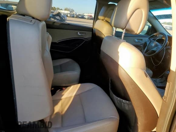 ✅ 2014 Hyundai Santa Fe GLS • VIN: KM8SN4HF6EU043831 • Лот: 91802765. Опубликован ранее на Copart с пробегом 170 070 миль. Бесплатный доступ к архиву аукционных продаж из США и подробный отчёт об истории автомобиля на DreamBid. Изображение 11.