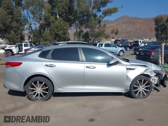 ✅ 2016 Kia Optima LX Turbo • VIN: 5XXGT4L19GG103430 • Lot: 43316473. Wystawiony na IAAI z przebiegiem 161 735 mil. Bezpłatny archiwum sprzedaży aukcyjnych z USA i szczegółowy raport historii pojazdu na DreamBid. Zdjęcie 14.