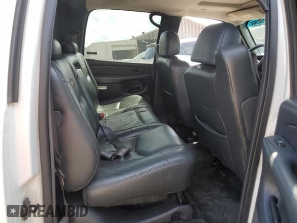 ✅ 2002 Chevrolet Avalanche • VIN: 3GNEC13T32G225379 • Lot: 82125255. Wystawiony na Copart z przebiegiem 282 097 mil. Bezpłatny archiwum sprzedaży aukcyjnych z USA i szczegółowy raport historii pojazdu na DreamBid. Zdjęcie 10.