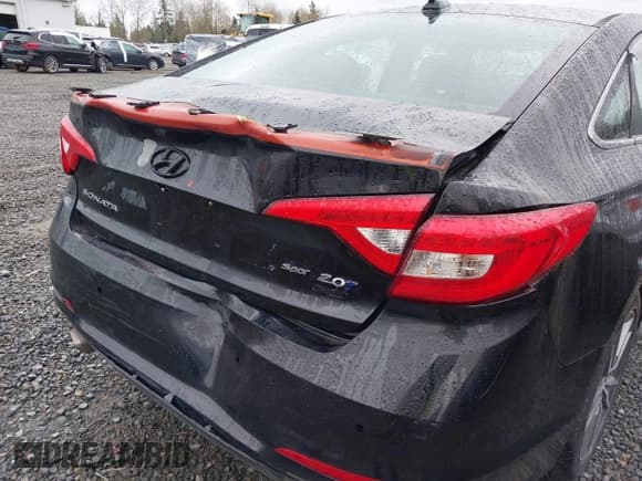 ✅ 2015 Hyundai Sonata Sport • VIN: 5NPE34AB0FH151095 • Lot: 41914327. Wystawiony na IAAI z przebiegiem 87 329 mil. Bezpłatny archiwum sprzedaży aukcyjnych z USA i szczegółowy raport historii pojazdu na DreamBid. Zdjęcie 6.