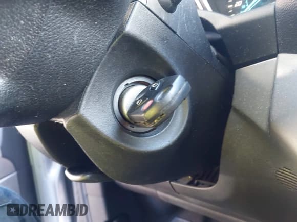 ✅ 2016 Ford Escape SE • VIN: 1FMCU9GX4GUA82788 • Lot: 43597349. Wystawiony na IAAI z przebiegiem 163 130 mil. Bezpłatny archiwum sprzedaży aukcyjnych z USA i szczegółowy raport historii pojazdu na DreamBid. Zdjęcie 11.