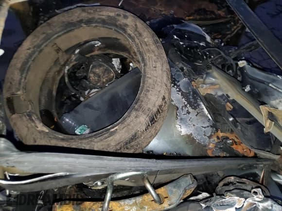 ✅ 2024 Tesla Model Y Long Range • VIN: 7SAYGAEE5RF092460 • Лот: 87216145. Опубликован ранее на Copart с пробегом Не указан. Бесплатный доступ к архиву аукционных продаж из США и подробный отчёт об истории автомобиля на DreamBid. Изображение 8.