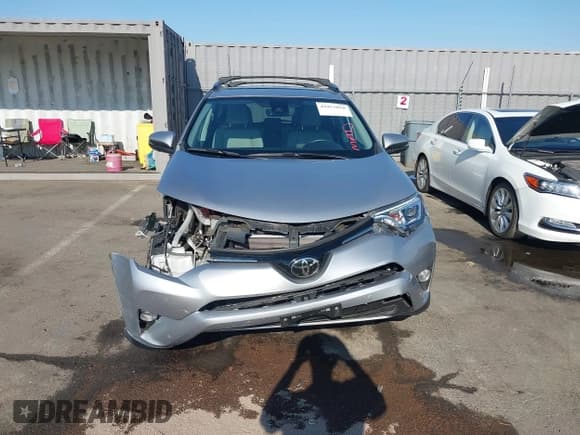 ✅ 2017 Toyota RAV4 Limited • VIN: 2T3YFREV3HW397625 • Лот: 42953858. Опубликован ранее на IAAI с пробегом 27 784 миль. Бесплатный доступ к архиву аукционных продаж из США и подробный отчёт об истории автомобиля на DreamBid. Изображение 13.