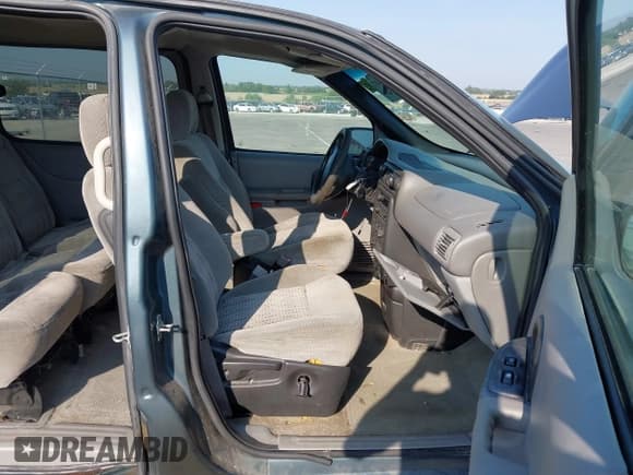 ✅ 2005 Chevrolet Venture LS • VIN: 1GNDV23E15D116093 • Лот: 43224027. Опубликован ранее на IAAI с пробегом 267 385 миль. Бесплатный доступ к архиву аукционных продаж из США и подробный отчёт об истории автомобиля на DreamBid. Изображение 5.