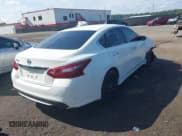 ✅ 2018 Nissan Altima SL • VIN: 1N4AL3APXJC472477 • Lot: 42666718. Listed on IAAI with 173,093 mi. Free auction sales archive from the USA and detailed vehicle history report at DreamBid. Image 4.