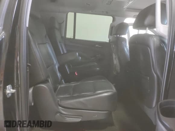 ✅ 2015 GMC Yukon XL SLT • VIN: 1GKS2HKC4FR673259 • Lot: 69460385. Wystawiony na Copart z przebiegiem 176 214 mil. Bezpłatny archiwum sprzedaży aukcyjnych z USA i szczegółowy raport historii pojazdu na DreamBid. Zdjęcie 11.