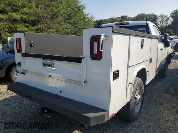 ✅ 2021 Chevrolet Silverado 2500HD • VIN: 1GB0WLE79MF140013 • Lot: 47771424. Wystawiony na Copart z przebiegiem 83 671 mil. Bezpłatny archiwum sprzedaży aukcyjnych z USA i szczegółowy raport historii pojazdu na DreamBid. Zdjęcie 3.