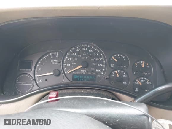 ✅ 2002 Chevrolet Suburban LS • VIN: 3GNEC16Z62G297015 • Лот: 41756723. Опубликован ранее на IAAI с пробегом 374 724 миль. Бесплатный доступ к архиву аукционных продаж из США и подробный отчёт об истории автомобиля на DreamBid. Изображение 7.