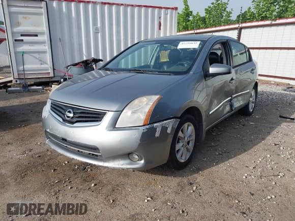 ✅ 2011 Nissan Sentra SL • VIN: 3N1AB6APXBL620456 • Lot: 42231832. Listed on IAAI with 124,430 mi. Free auction sales archive from the USA and detailed vehicle history report at DreamBid. Image 2.