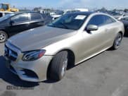 ✅ 2018 Mercedes-Benz E 400 • VIN: WDD1J6FB9JF060974 • Lot: 43400897. Wystawiony na IAAI z przebiegiem 74 279 mil. Bezpłatny archiwum sprzedaży aukcyjnych z USA i szczegółowy raport historii pojazdu na DreamBid. Zdjęcie 2.