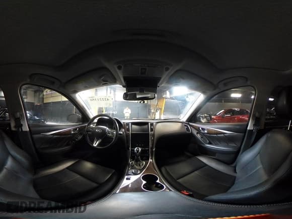 ✅ 2018 Infiniti Q50 Sport • VIN: JN1EV7ARXJM437417 • Lot: 42221350. Wystawiony na IAAI z przebiegiem 80 721 mil. Bezpłatny archiwum sprzedaży aukcyjnych z USA i szczegółowy raport historii pojazdu na DreamBid. Zdjęcie 18.