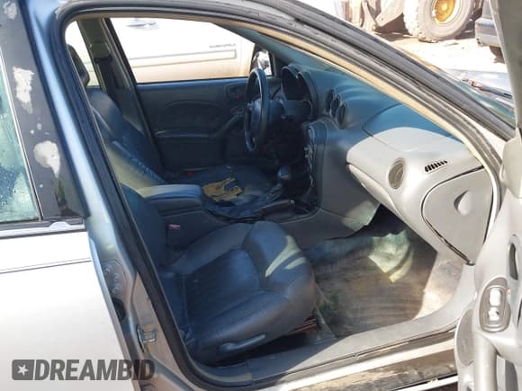 ✅ 2004 Pontiac Grand Am SE2 • VIN: 1G2NG52E74M585119 • Lot: 43694151. Wystawiony na IAAI z przebiegiem 223 963 mil. Bezpłatny archiwum sprzedaży aukcyjnych z USA i szczegółowy raport historii pojazdu na DreamBid. Zdjęcie 5.